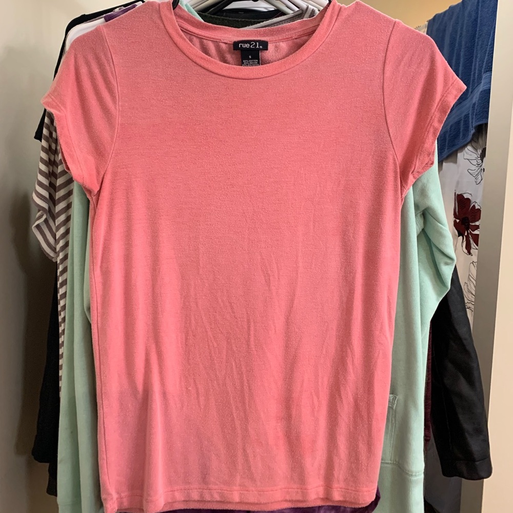 Rue 21 orange/peach colored short sleeve shirt